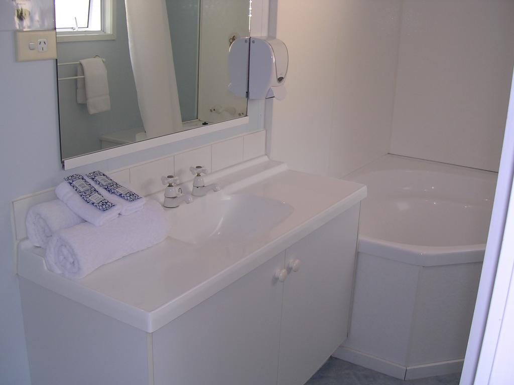 Acacia Lodge Motel Mangonui Habitación foto